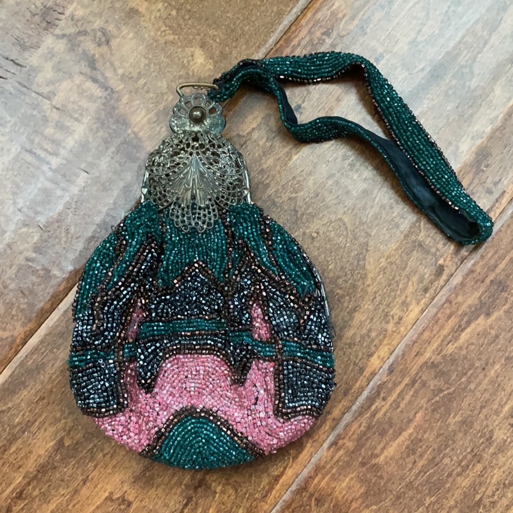 1920s glass beaded wristlet purse flapper purse